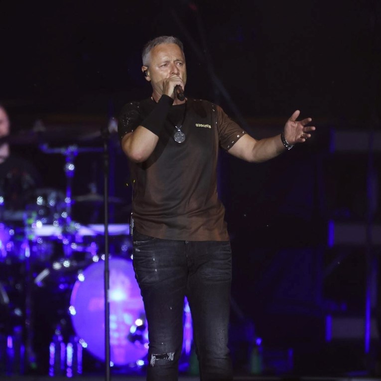 Thompson na kraju koncerta: Hrvatska je u pravim rukama, mi stari možemo umrijeti