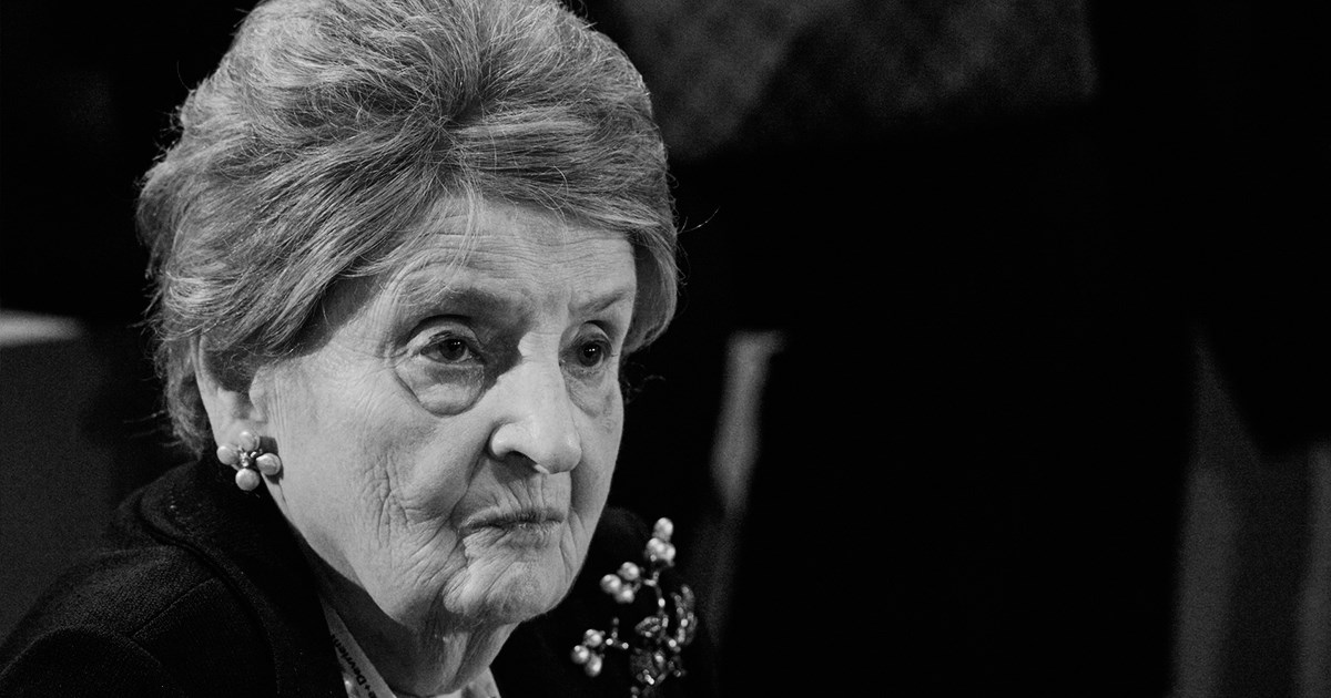 Albright su bijesni Srbi kamenovali u Vukovaru, Tuđmana je zvala korumpiranom dušom