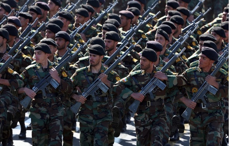 Iran u slučaju kopnene invazije SAD-a ovlastio vojsku da djeluje bez zapovijedi