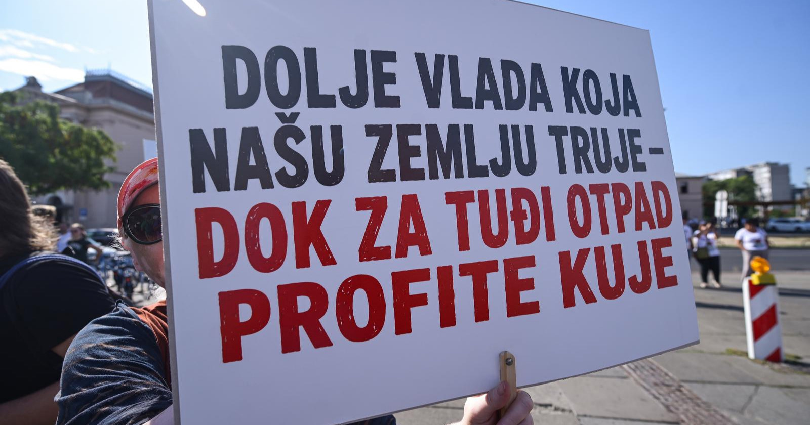 VIDEO I FOTO Pogledajte transparente na Hodu za Liku