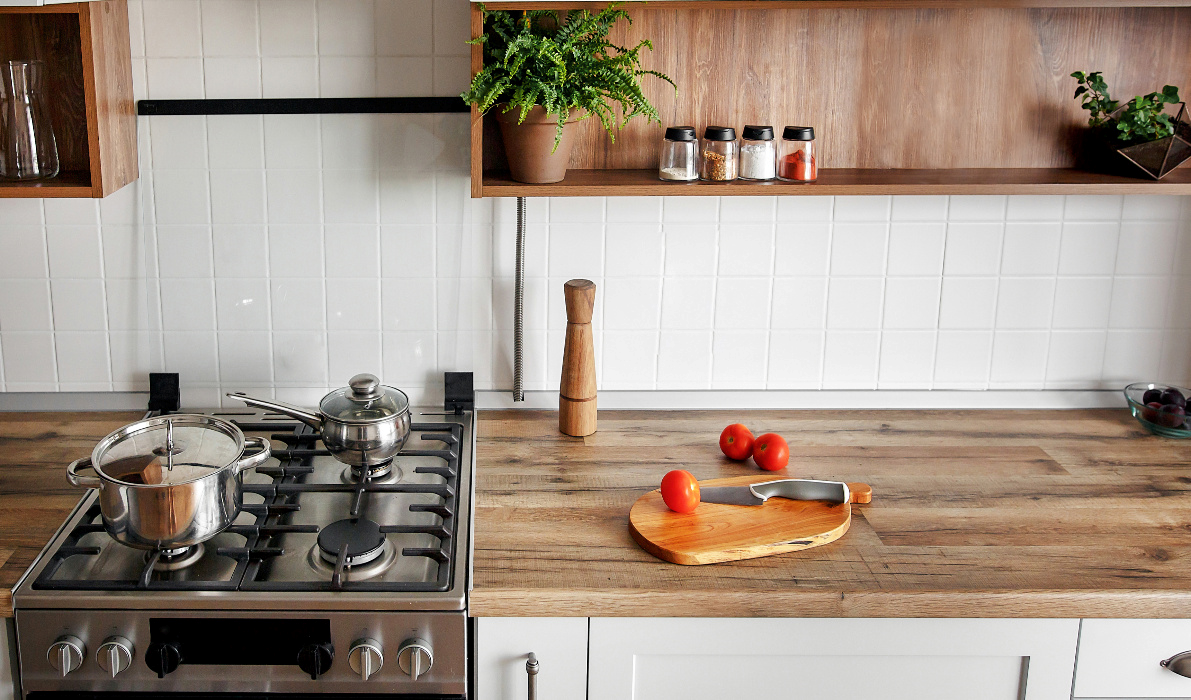 Zašto kuhinjske ploče ne biste trebali tretirati kao stoliće za kavu