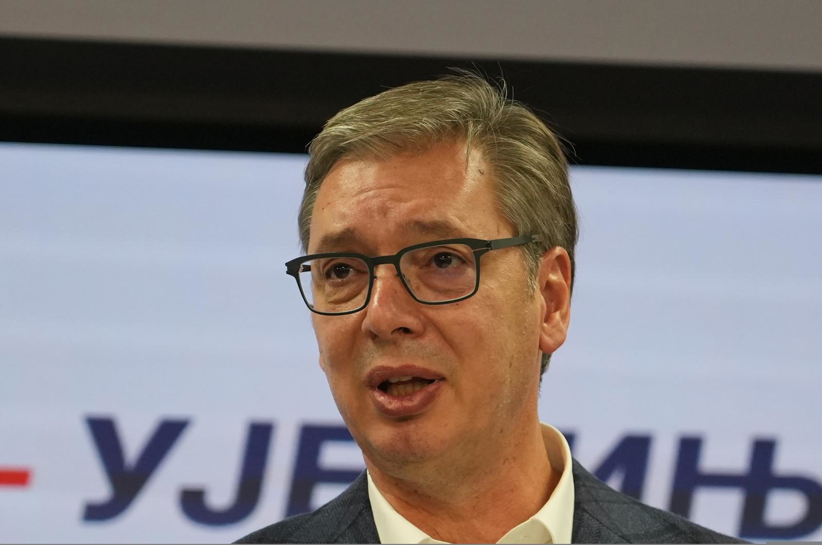 FOTO Pogledajte izraze lica poraženog Vučića