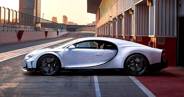 FOTO Ovo su tajne zbog kojih Bugatti vozi 440 km/h, ali i stoji 3.2 milijuna eura