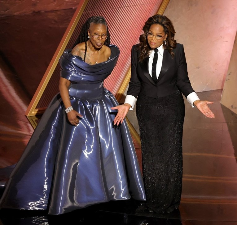 Oprah Winfrey prisustvovala Oscarima nakon 10 godina, mnogi kažu da je nikad mršavija