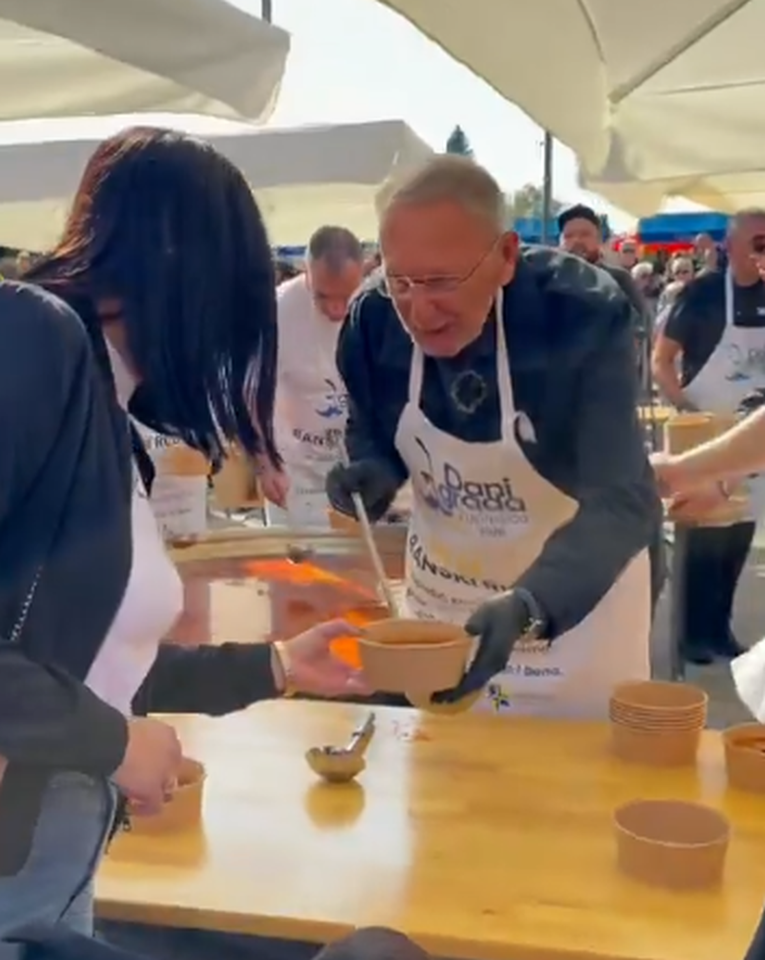 VIDEO Božinović kuha gulaš. HDZ-ovcu kaže: "Treba miješati. To si u politici naučio"