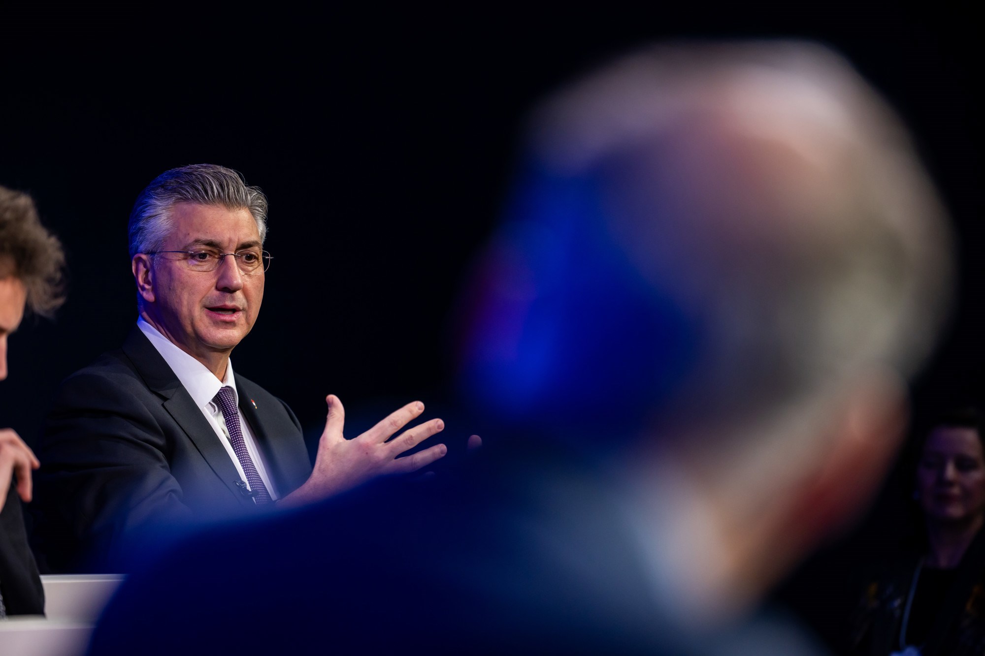 Pitali smo vladu odlazi li i Plenković iz Davosa