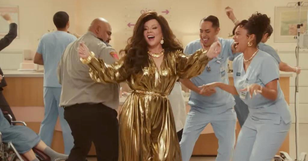 VIDEO Melissa McCarthy je neprepoznatljiva u novoj reklami za Super Bowl