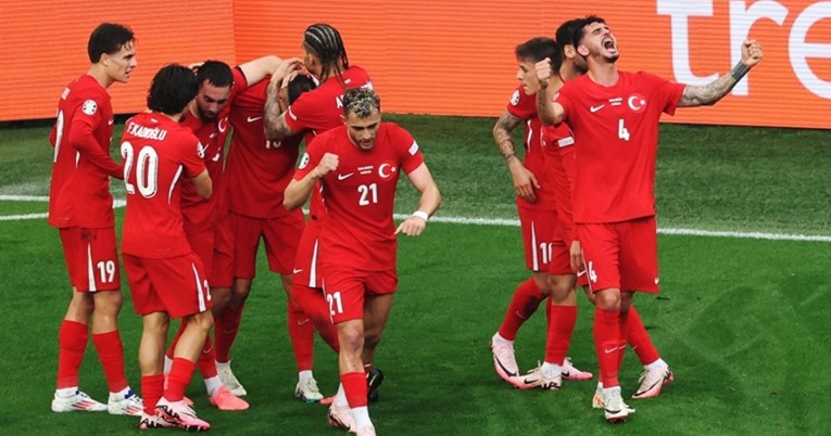 TURSKA - GRUZIJA 3:1 Turska golčinama u odličnoj utakmici uzela prve bodove na Euru