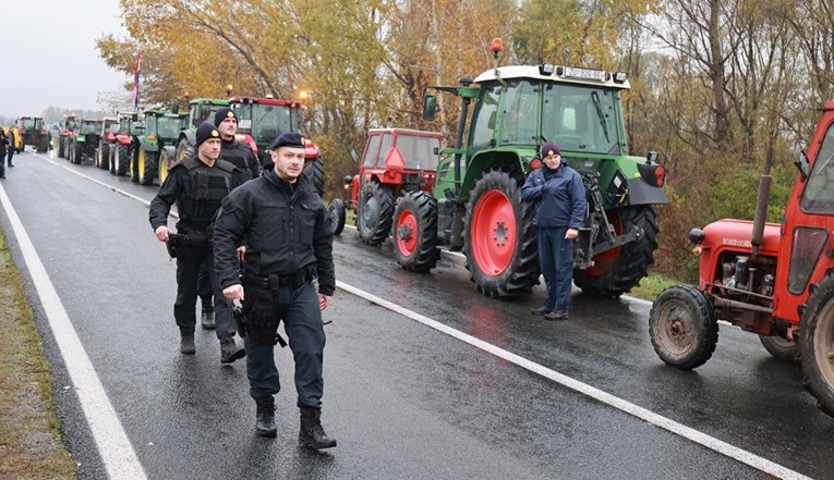 Nastavlja se prosvjed poljoprivrednika: "Blokirat ćemo autoput i granične prijelaze"