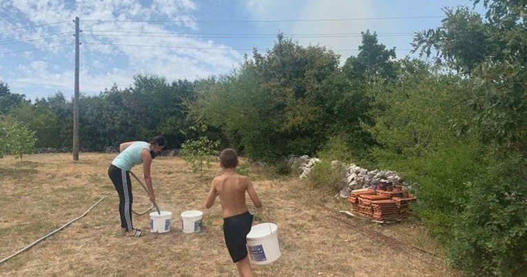 Ponovo gori u Tomislavgradu, mještani brane svoje kuće