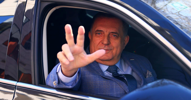 Dodik: Pozivam sve Srbe da na idućim izborima u Sloveniji glasaju za Janeza Janšu