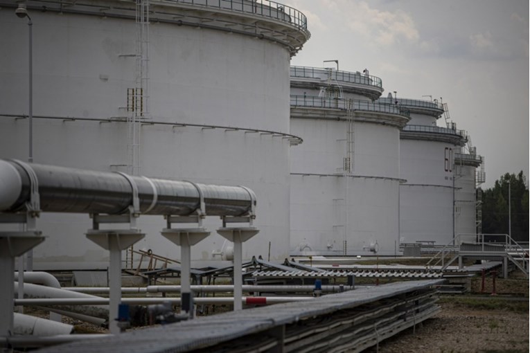 IEA predlaže najveće puštanje nafte iz strateških rezervi u povijesti