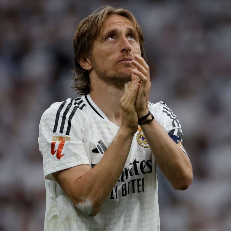 Španjolci: Xabi Alonso traži ostanak Modrića nakon pet treninga i jedne utakmice