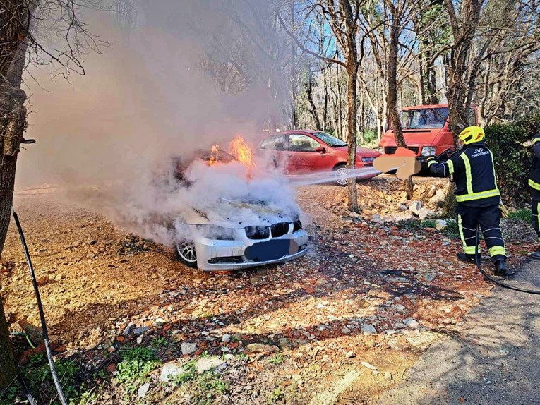FOTO Planuo BMW kod Rijeke