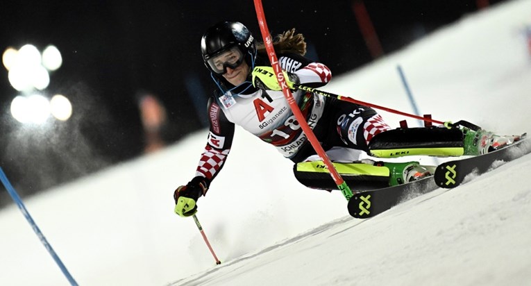 Leona Popović odlična u prvoj vožnji slaloma u Schladmingu, od 20:45 je druga vožnja