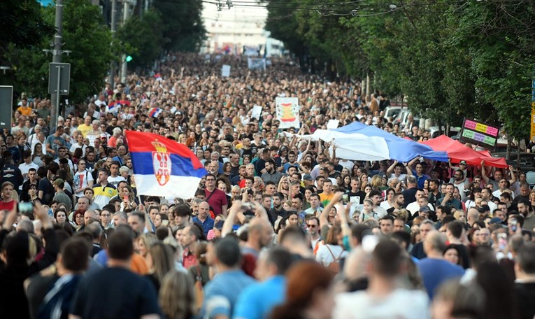 Novi prosvjed u Beogradu u petak. Objavljeno koju će zgradu okružiti prosvjednici