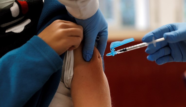 Američki CDC preporučuje cjepiva Moderne i Pfizera umjesto Johnson & Johnsona