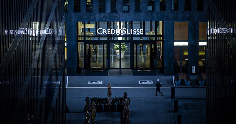 Panika u Europi zbog kraha švicarske banke. Priča o njoj je puna skandala