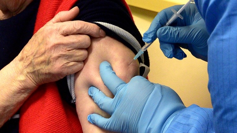 Epidemiolog slovenske vlade: Ako se ne poveća procijepljenost, čeka nas katastrofa