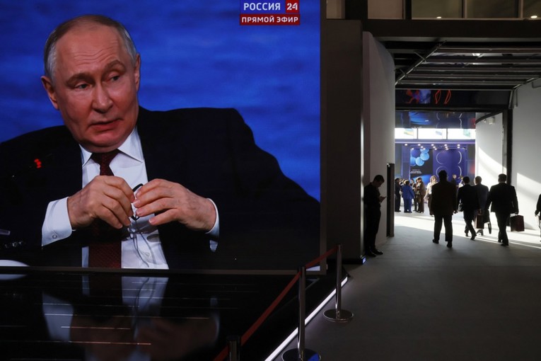 Putin priznao problem koji muči rusku vojsku: "Dronovi nam vise nad glavom kao muhe"