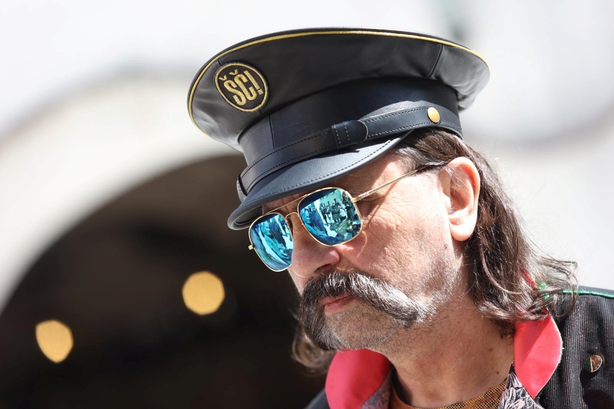Pitali smo umjetnu inteligenciju kakve su šanse da Let 3 pobijedi na Eurosongu
