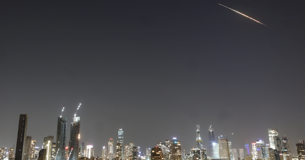 SAD šalje tisuće marinaca na Bliski istok. Napadnut ključni iranski otok