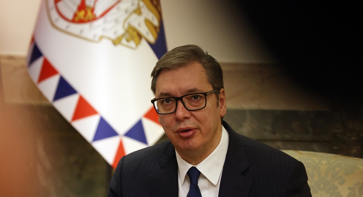 Vučić: Ne šaljemo oružje ni u Ukrajinu ni u Rusiju
