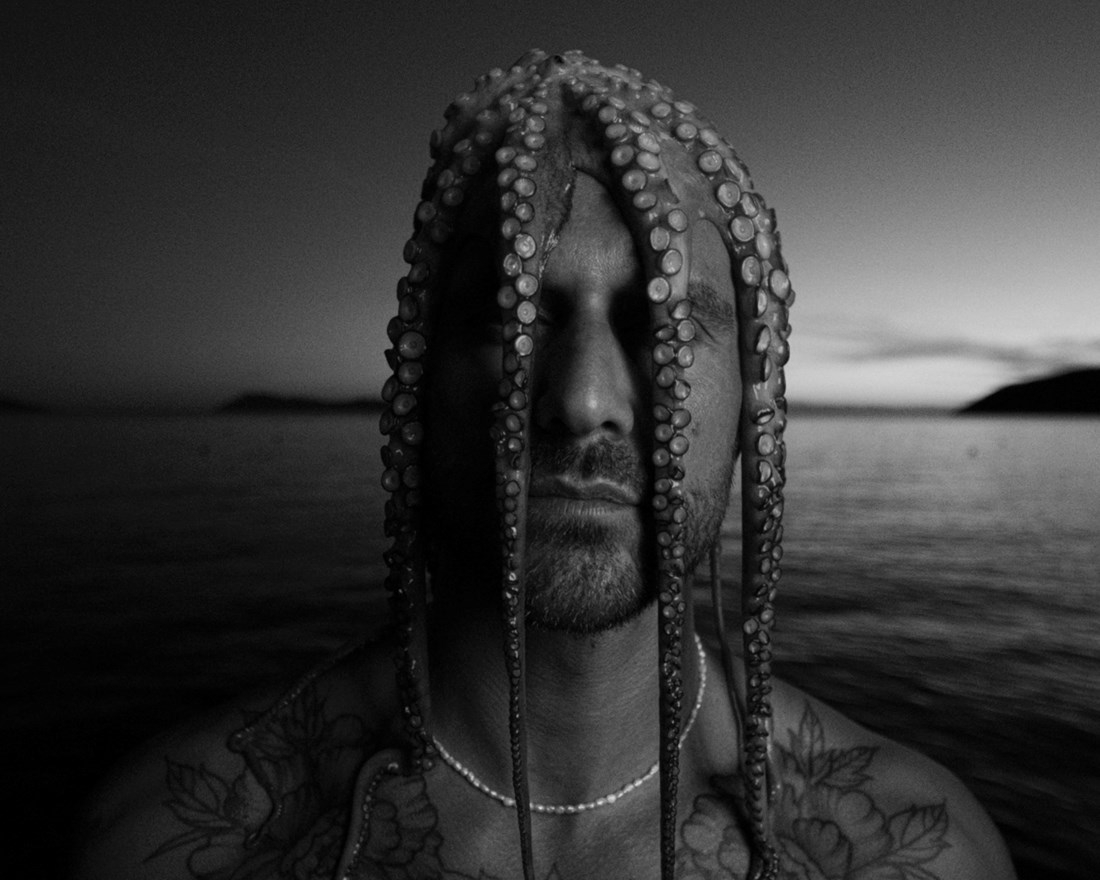 Luka Nižetić objavio pjesmu Pomalo, spot je snimio u Komiži