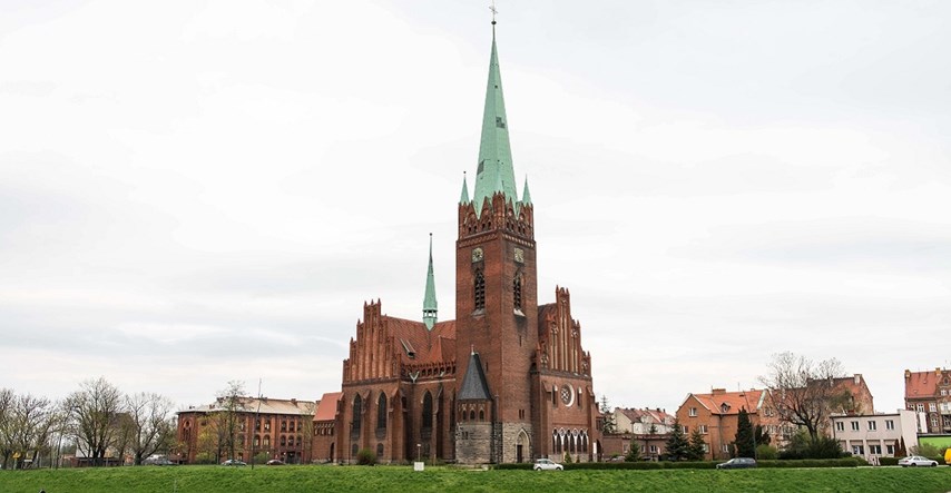 Poljski biskup dao ostavku nakon optužbi da je prikrivao seksualno zlostavljanje