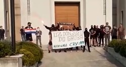 Policija ispituje petero ljudi zbog transparenata podrške svećeniku u Splitu