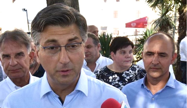 Plenković: Nepristojno je govoriti o vladinoj diskriminaciji Istre
