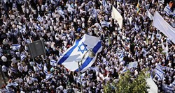 Tisuće na maršu u Jeruzalemu, vikali "smrt Arapima" i napadali Palestince