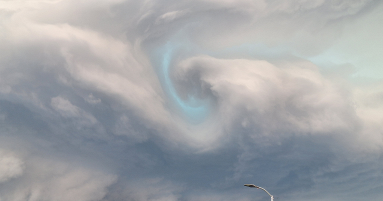 FOTO Neobičan prizor na nebu zabrinuo Slavonce: "Ovo je bilo blizu"