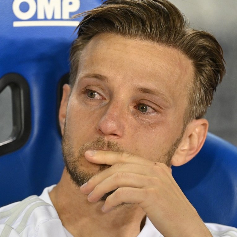 Rakitić plakao na klupi tijekom Jadranskog derbija