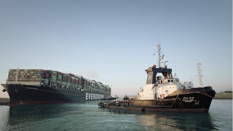 Stručnjak: Rusija i Kina profitirale su od blokade Sueskog kanala