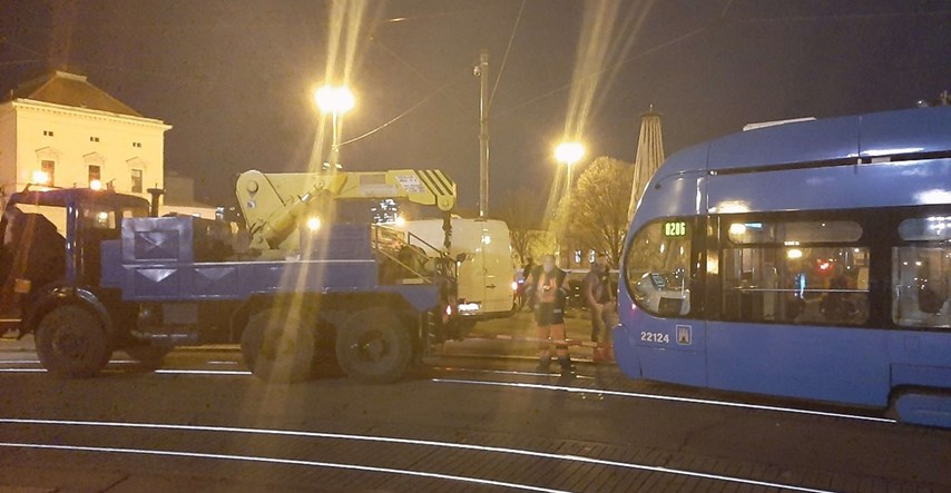 FOTO Zastoj tramvaja kod Glavnog kolodvora u Zagrebu