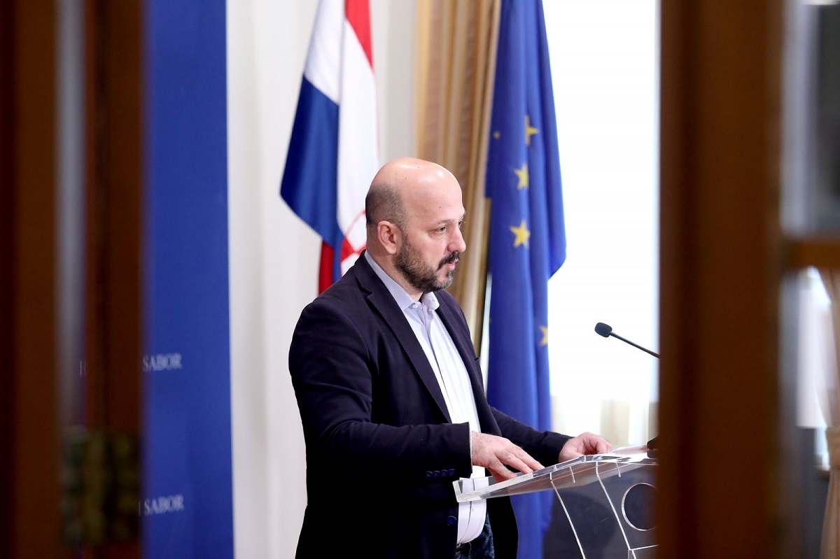 Maras: Skandalozno je da zakon o obnovi nakon potresa neće uskoro biti u saboru