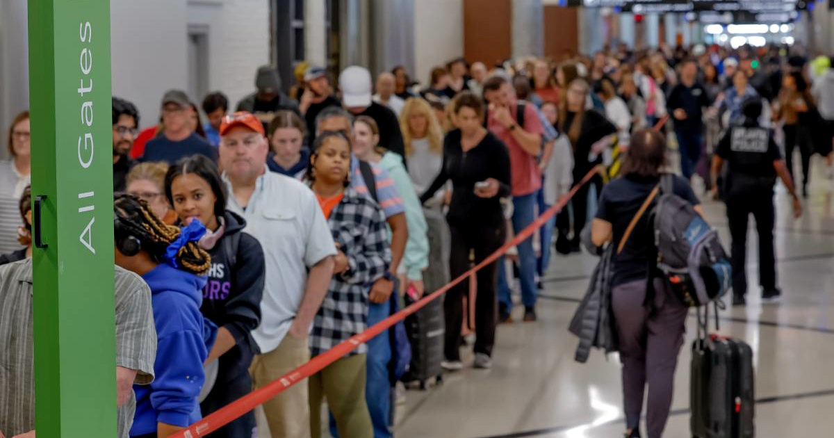 Radnici američkih aerodroma dobili plaće. Polako se sve vraća u normalu