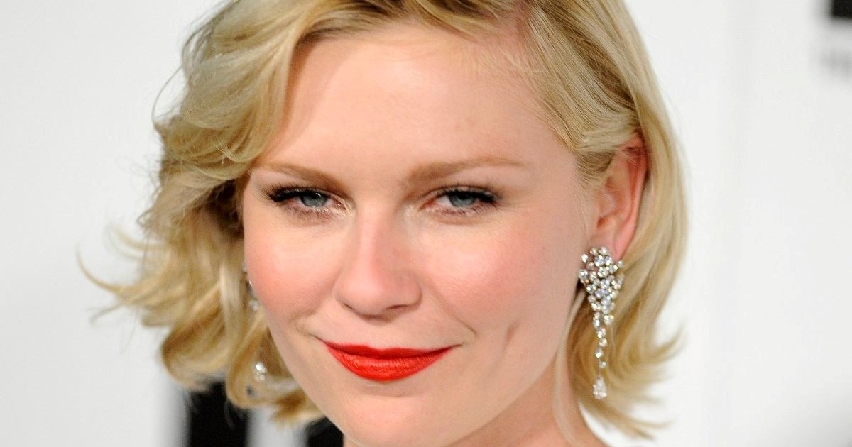 S tri godine glumila je u reklama, s dvanaest godina nominirana je za Zlatni globus