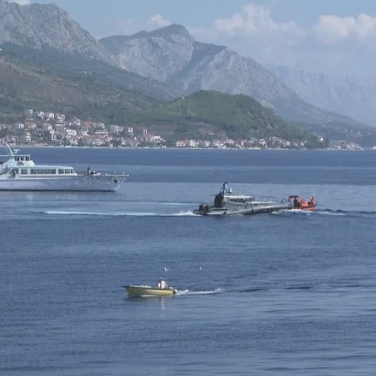 U Bračkom kanalu održana vježba spašavanja na moru, sudjelovalo 20 zemalja