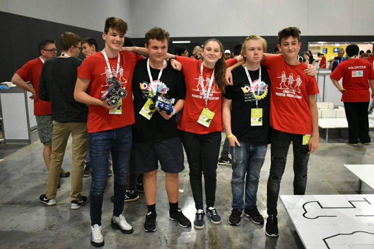 Mladi hrvatski robotičari osvojili zlato u Sydneyju
