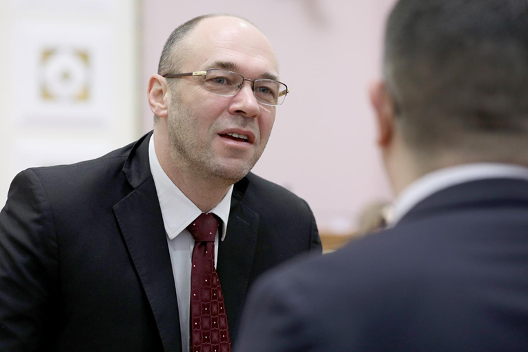 Stier: Novim EU planom smo korak bliže smanjenju računa za energiju