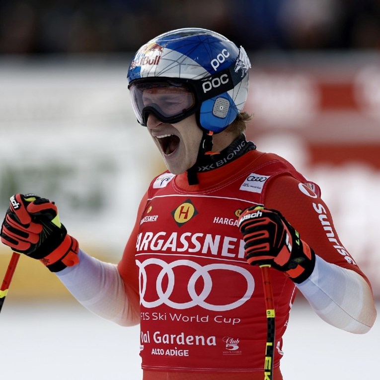 Fantastični Odermatt stigao do još jedne pobjede i ušao u elitno društvo