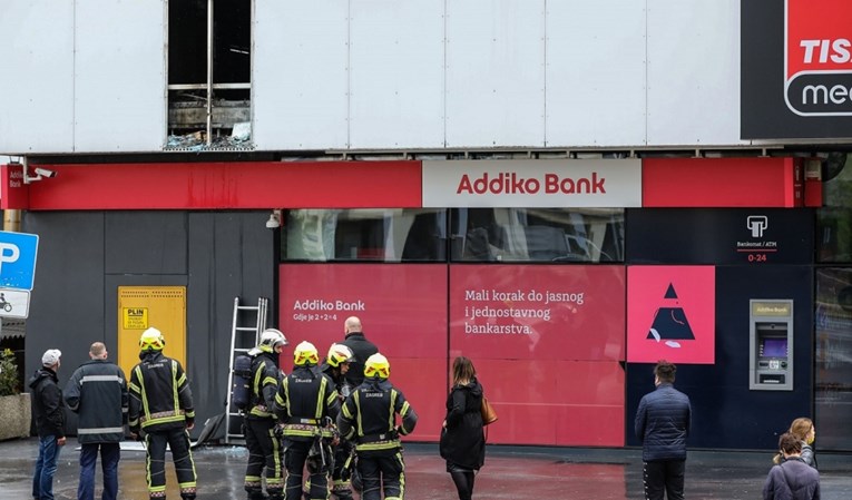 VIDEO U zagrebačkom trgovačkom centru izbio požar, ugasili ga zaštitari