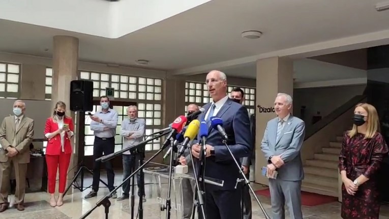 VIDEO Puljak preuzeo vlast u Splitu. Opara: Ostavljamo 57 milijuna na računu
