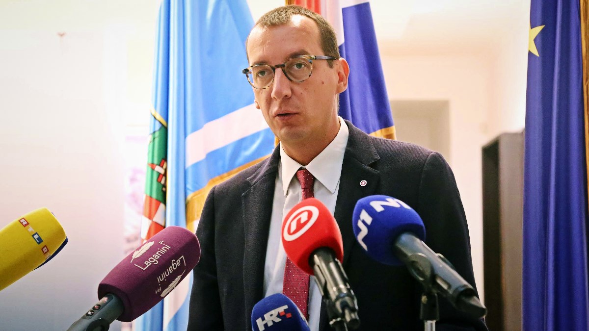 Riječki gradonačelnik: Vladine mjere trebaju obuhvatiti i jedinice lokalne samouprave