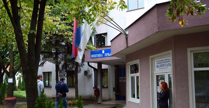 Na sjeveru BiH poginuo radnik dok je popravljao struju nakon nevremena