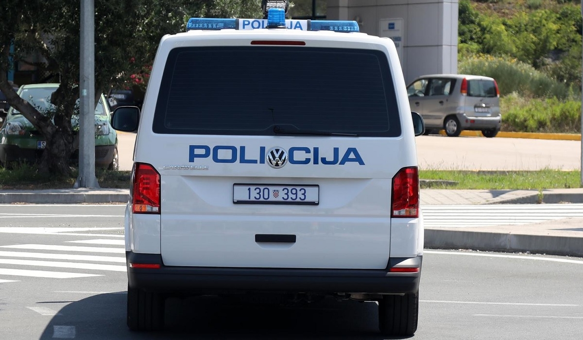 Nastavlja se potraga za tinejdžericom, nestala je kod Šibenika