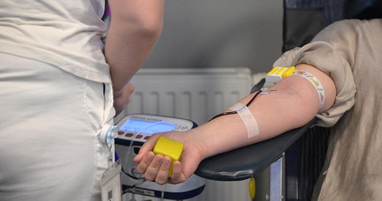 Iz riječke bolnice pozivaju darivatelje krvi svih krvnih grupa, zalihe "u crvenom"