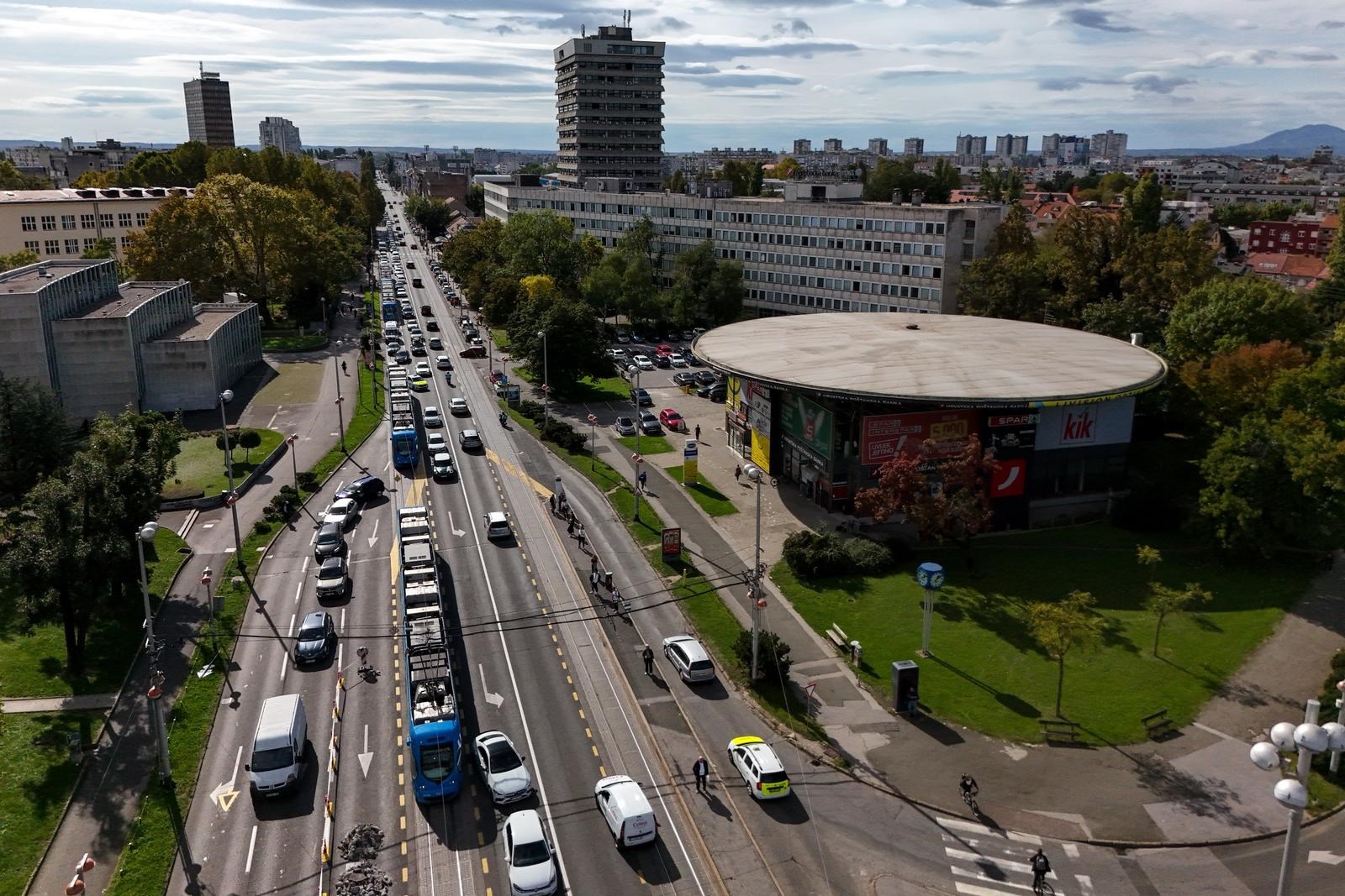 Ideje da će Zagrepčani preko noći postati Amsterdamci pale na banalnom ispitu